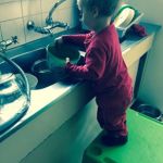 toddler-washing-dishes